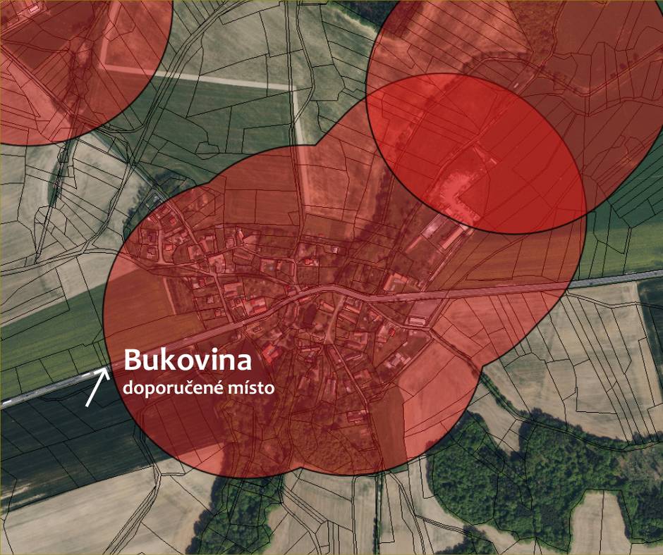 Od 1. 12. 2025 platí zákon o omezení pyrotechniky. Neodpalujte proto pyrotechniku na pozemcích v červené zóně. Doporučené místo odpalu o silvestrovské noci je na mostku nad obcí směrem na Nový Dvůr a čas v osm hodin večer a půlnoc. Dbejte na svoji bezpečnost.