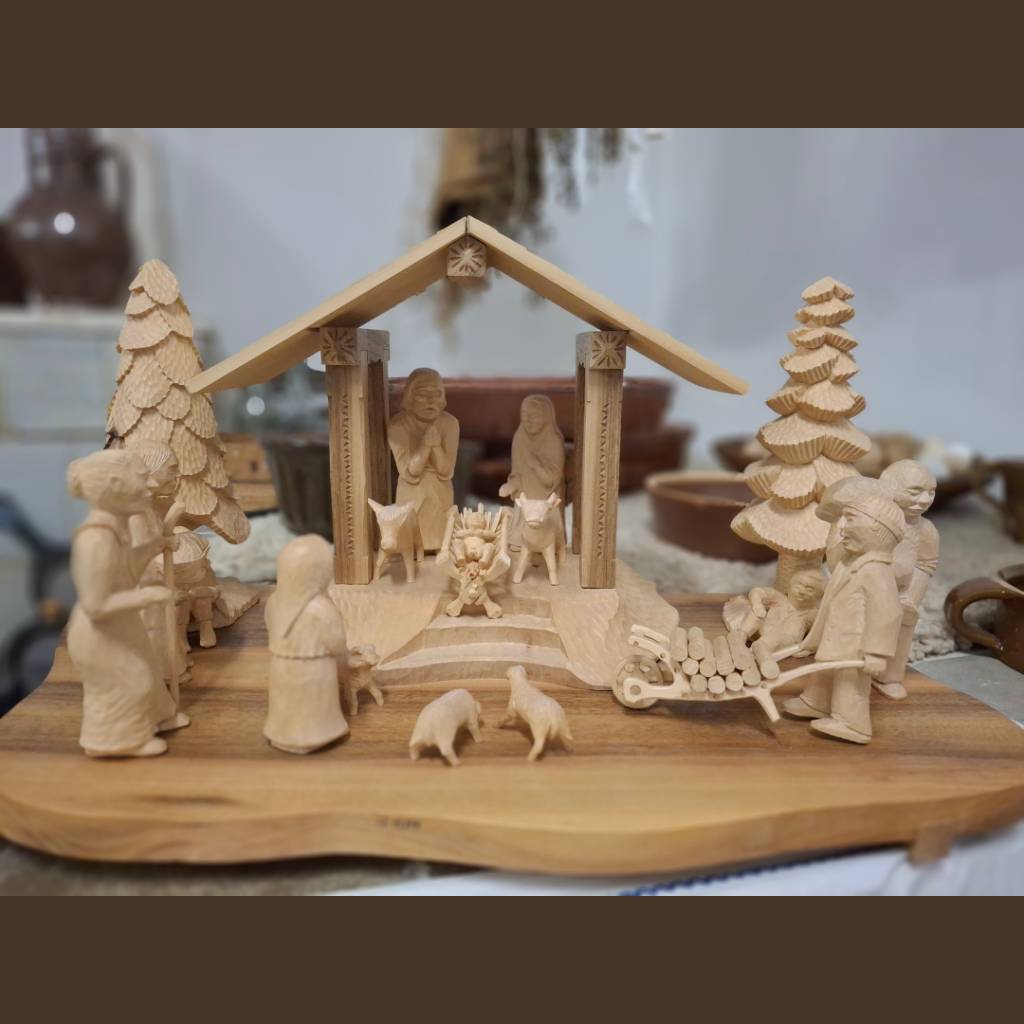 Betlém z lipového dřeva