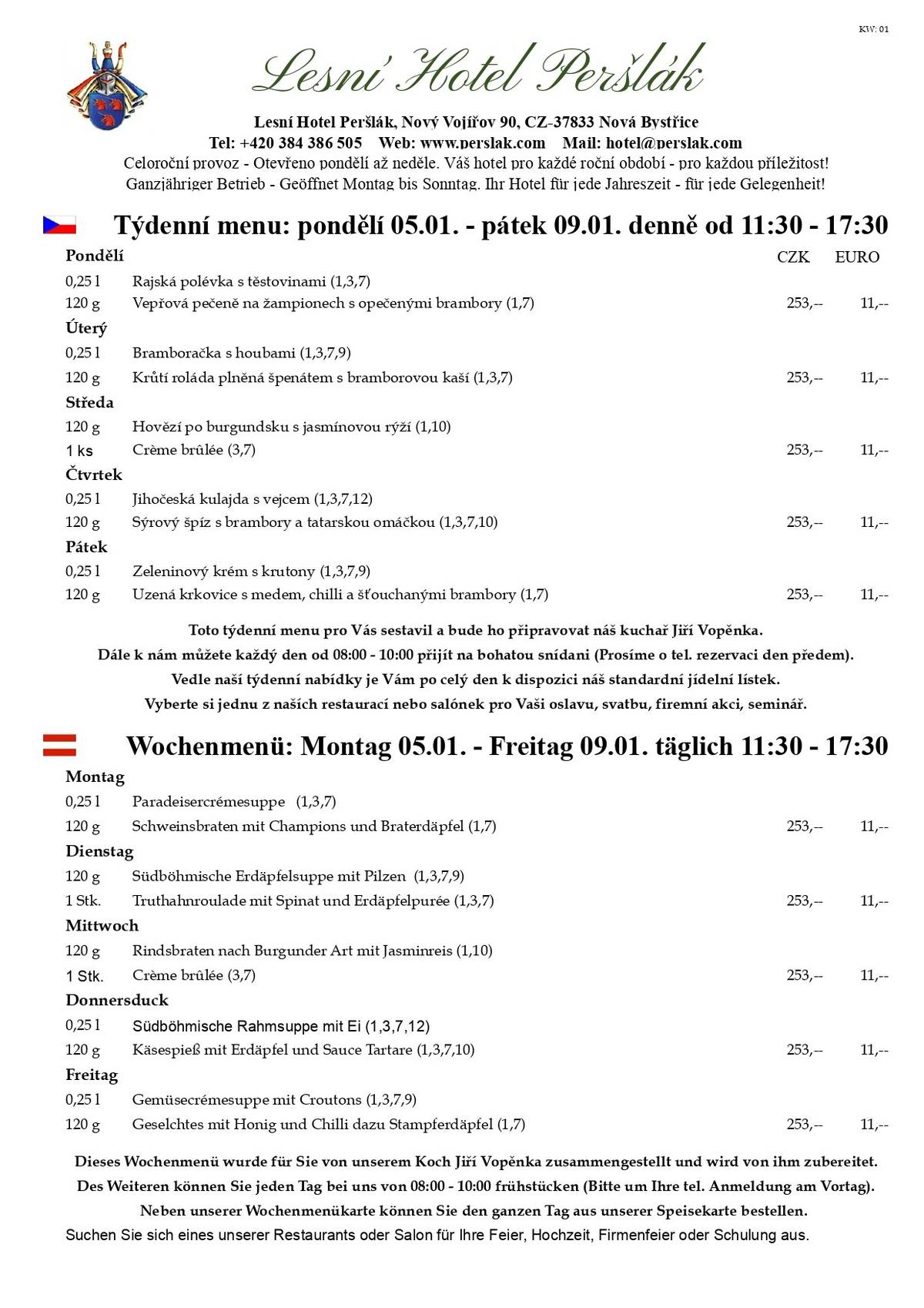 Vážení hosté,  včera nám začal nový rok 2026. Věříme, že jste do něj vykročili tou správnou nohou a hlavně ve zdraví. Ve středu skončil rok 2025 a brzy se na několik měsíců rozloučíme i s časem vánočním. V úterý, 06.01.2026, se obvykle uklízí vánoční výzdoba a chodí Tři králové. V Čechách se k tomuto svátku také váže nyní již celostátní charitativní Tříkrálová sbírka. Koledníci převlečení za Kašpara, Baltazara a Melichara chodí od domu k domu s kasičkami a umožňují začít nový rok dobrým skutkem. Stejně jako každý předchozí rok i letos udělí lidem, kteří přispějí, požehnání domu či bytu napsáním "K+M+B 2026" bílou křídou nad vstupní dveře nebo je obdarují malým dárečkem. I na Lesní Hotel Peršlák zavítají Tři králové právě 06.01.2026, ve 13:00, aby splnili svůj úkol i u nás. Toto úterý, 06.01.2026 bude také ukončen prodej v našem charitativním stánku pro Honzíka Šánu z Hradiště u Nové Bystřice. Dnes již 18ti letý Honzík v novorozeneckém věku utrpěl vážnou infekci mozku, kvůli které má těžké mentální postižení, může pouze ležet, není schopen sebeobsluhy a potřebuje neustálý dozor. V roce 2023 věnovali malé Julince z N.Bystřice naši hosté 23,266,-- CZK, a v roce 2024 Vojtěchovi Opelkovi, taktéž z  N. Bystřice, dokonce 35,562,-- CZK. Letošní sbírku pro Honzíka Šánu již podpořili návštěvníci našeho1. ročníku řezbářského sympozia, pořádaného na Lesním Hotelu Peršlák ve spolupráci s Waldviertel Exklusiv z Heidenrechsteinu, a to částkou 15,000,-- CZK. Naše akce má umožnit zakoupení speciální matrace pro Honzíka. Přijďte přispět na dobročinnost zakoupením drobnosti v našem stánku. Protože kapacita naší zahrádky i restaurace je omezená, prosíme Vás o včasnou rezervaci na telefonním čísle: 384 386 505. Pro školáky a studenty z Nové Bystřice a širokého okolí i letos, hlavně o víkendech, ale i o prázdninách, nabízíme možnost brigády v restauraci nebo hotelu formou DPP. Minimální hodinové ohodnocení je u nás na Peršláku 180,-- a stravování je během směny zdarma. Rádi v našem kolektivu přivítáme spolehlivé a angažované lidi, které baví gastronomie a práce s lidmi. Již nestudujete, ale rádi byste si při Vaší současné práci přivydělali prací v gastronomií? Taky nás neváhejte kontaktovat, rádi Vás poznáme. Naše volnočasové tipy najdete na našich webových stránkách zde: https://www.perslak.com/kalendar-akci.html Těšíme se na Vaši návštěvu. S pozdravem a úctou, Marcus O. Hauser