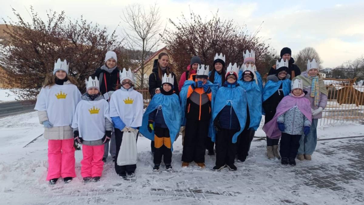 Malí koledníci s pokladničkou právě vyrazili a navštíví vás dnes v dopoledních hodinách.     Pokud vás nezastihnou doma, můžete přispět i online www.trikralovasbirka.cz     Děkujeme za každý příspěvek – pomáháte tam, kde je to potřeba.