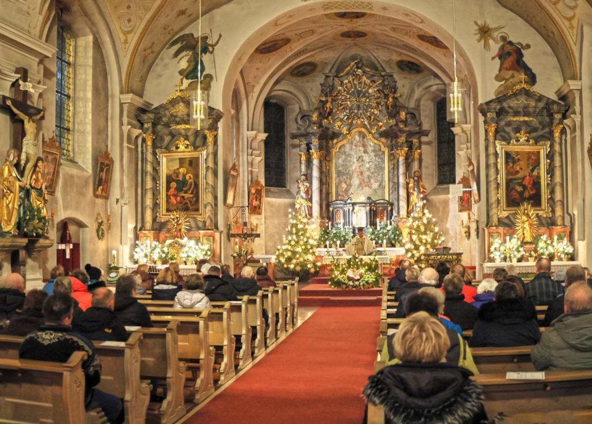 V sobotu 27. prosince zazněla v kostelích sv. Jiří v Presathu a sv. Vavřince ve Warmensteinachu Česká mše vánoční v podání orchestru a sboru M. Boka. Akce byla spolufinancována Evropskou unií a uskutečnila se v rámci projektu "Poznávání nás sbližuje" partnerských měst Žlutice a Warmensteinach.