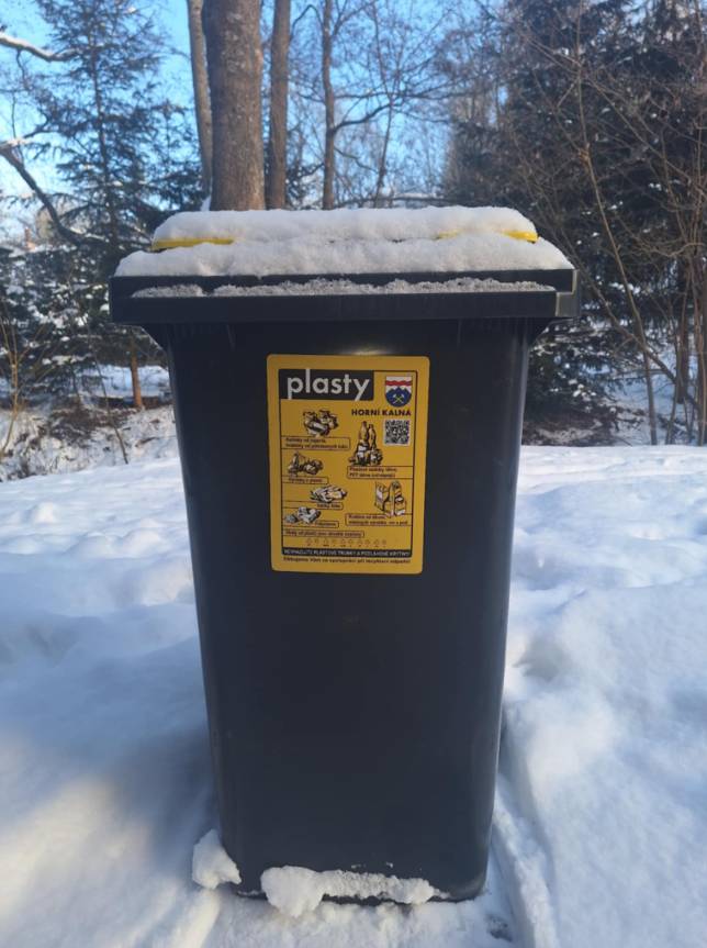 Vzhledem k velkému množství čerstvého sněhu proběhne zítřejší svoz PLASTU pouze od hlavní silnice v Horní Kalné. Přistavte nádoby k hlavní silnici.  Svoz proběhne v odpoledních hodinách Děkujeme za pochopení V případě potřeby kontaktujte starostku, tel: 731 180 135