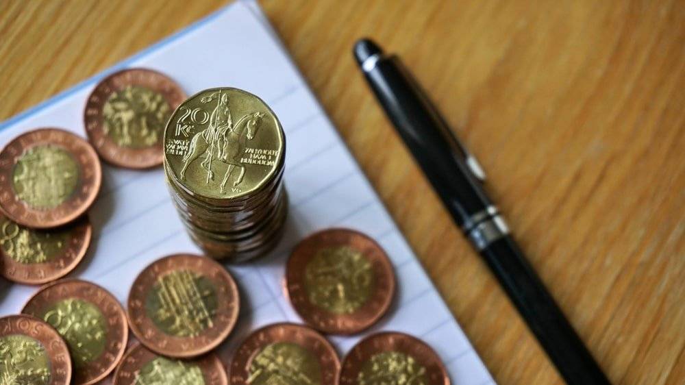 Finanční úřad pro Jihomoravský kraj informuje občany o možnostech konzultací k dani z nemovitých věcí:   k dispozici jsou telefonní linky pro dotazy (viz přiložené letáky),   proběhnou výjezdy do obcí, kde pracovníci pomohou s dotazy i dovyplněním přiznání na místě,   ve dnech 26. 1. – 2. 2. 2026 budou prodloužené úřední hodiny na všech pracovištích.   Podrobnosti a aktuální informace najdete na www.financnisprava.gov.cz