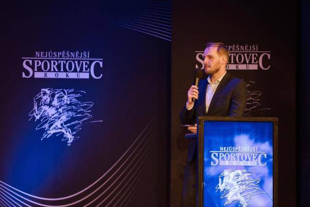 Kdo pozvedl přerovský sport v uplynulém roce nejvýš? Kdo inspiroval, vyhrál či dovedl své svěřence k vítězství – a kdo si zaslouží stát na pódiu během slavnostního galavečera? Přerov znovu otevírá tradiční anketu Sportovec roku, která letos získává novou, svěží podobu. A právě teď je čas rozhodnout, kdo se do ní zapíše.                               Číst dál...