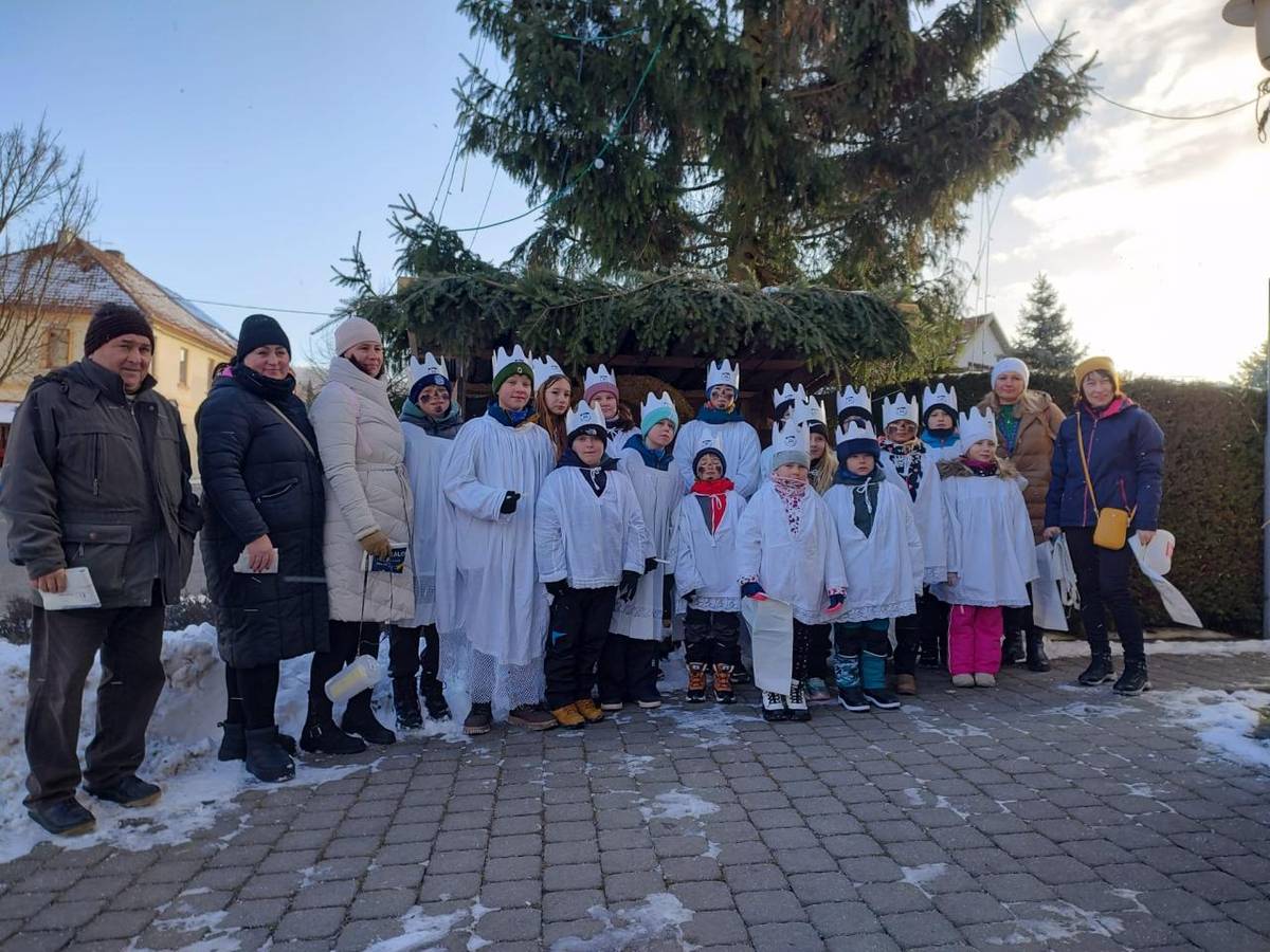 Rádi bychom touto cestou poděkovali občanům, kteří přispěli do letošní Tříkrálové sbírky, kdy se v naší obci vybralo 40.171,- Kč. Poděkování patří také malým koledníkům, jejich dospělému doprovodu, farnosti Pitín a všem ostatním, kteří se na organizaci sbírky podíleli.