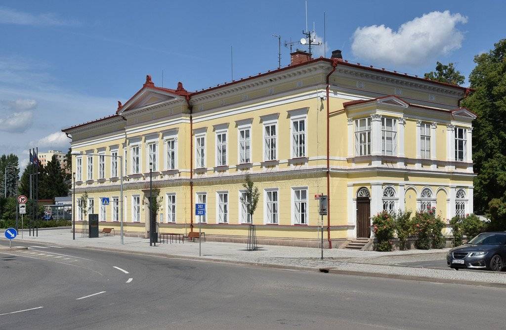 Vážení občané, oznamujeme tímto, že v pátek 23.01.2026 bude z provozních důvodů pracoviště občanských průkazů, cestovních dokladů a evidence obyvatel MěÚ Broumov pro veřejnost uzavřeno. Děkujeme za pochopení. Tomková Hana, odpovědný pracovník OP, CD a EO