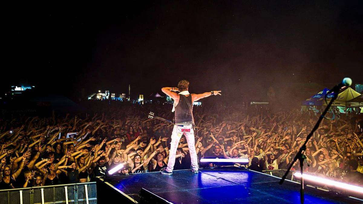 Plánujete letos pořádat akci pro veřejnost, která bude pokračovat po 22.00 hodině a zasáhne tak do doby nočního klidu? Nezapomeňte, že tento záměr je nutno do konce února 2026 oznámit Městskému úřadu Hradec nad Moravicí.