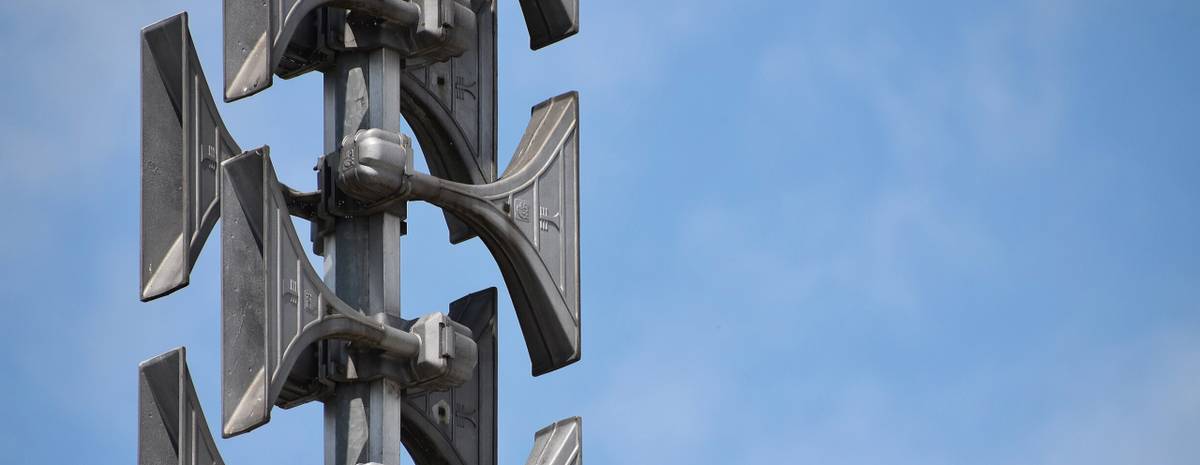 Povodně, rozsáhlé požáry, technologické havárie s únikem nebezpečných látek nebo jiné krizové situace mají jedno společné – vyžadují rychlou reakci obyvatel, často v řádu minut.