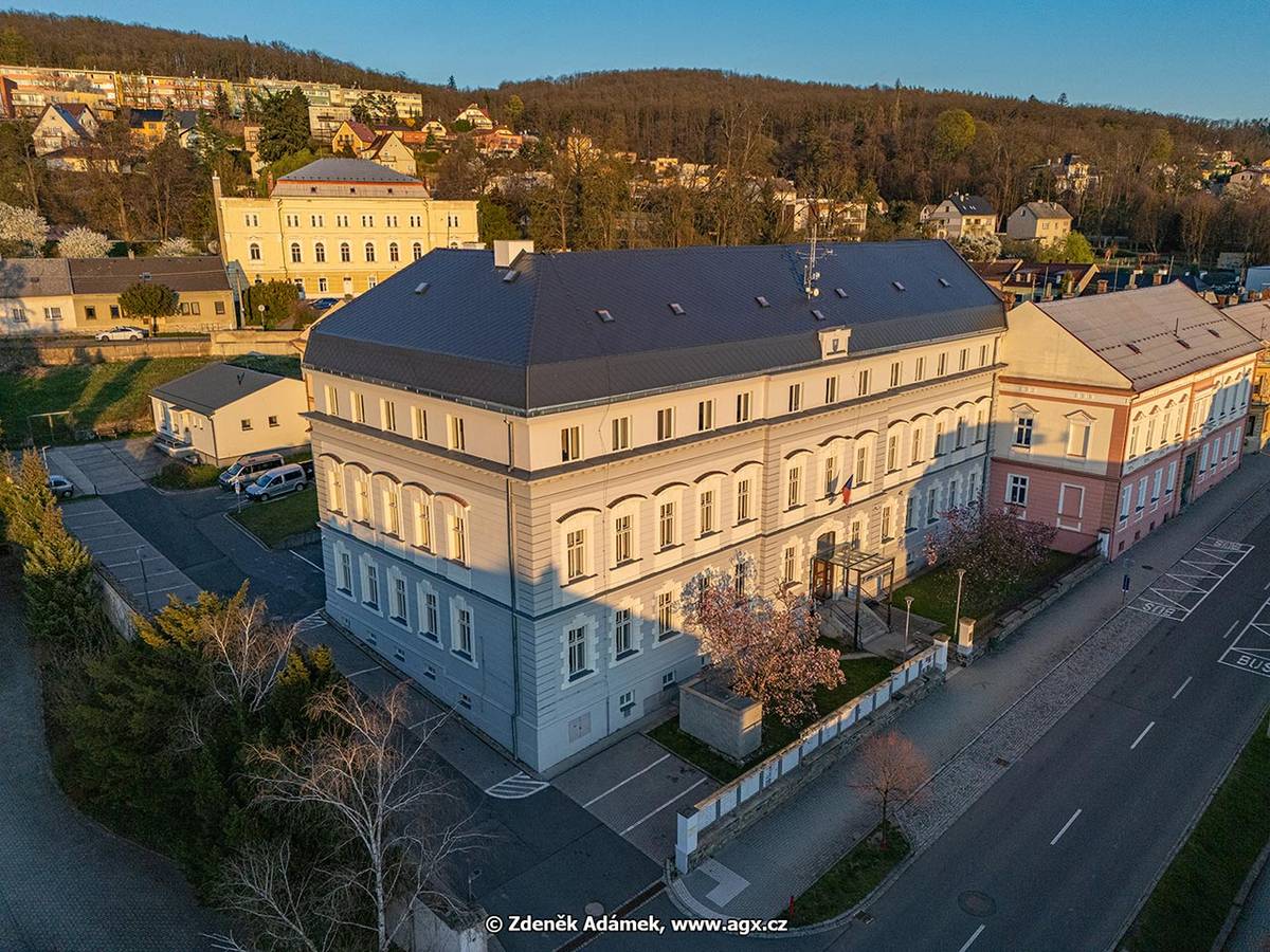 Dovolujeme si upozornit občany, že 1. ledna 2026 nabyla účinnosti vyhláška číslo 536/2025 Sb., na jejímž základě došlo ke změně příslušnosti obce Bohuňovice ke správnímu obvodu obce s rozšířenou působností.