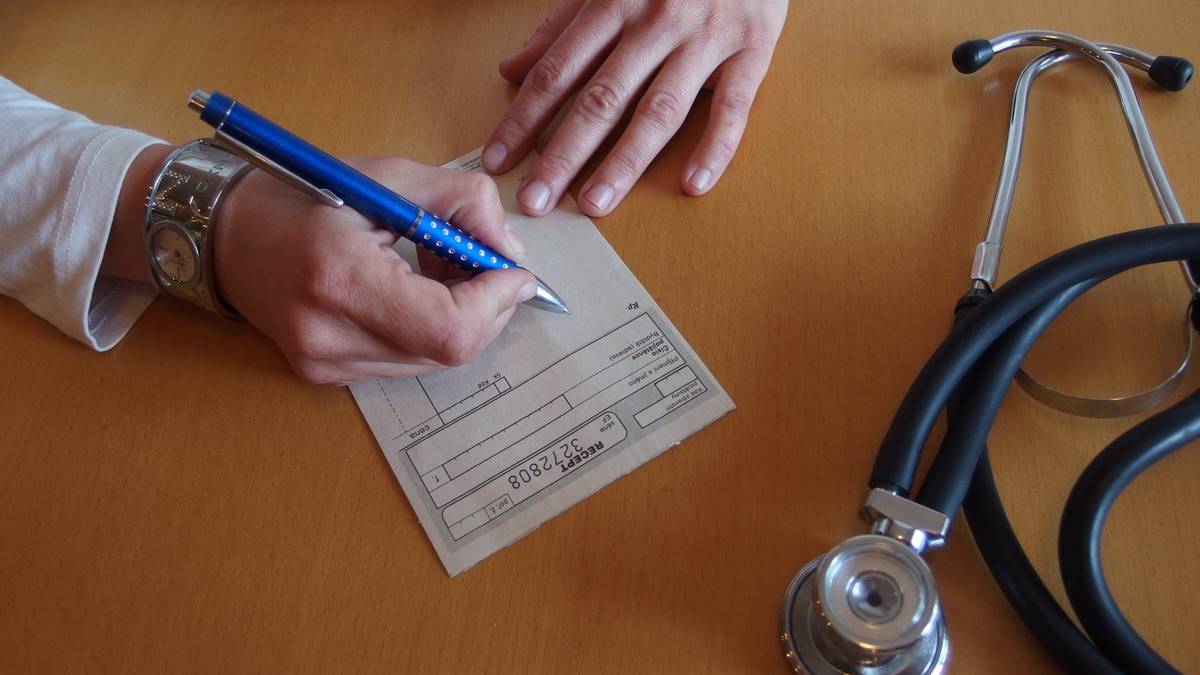 Ordinace MUDr. Kolarčíkové informuje, že od 12. 01. 2026 do 19. 01. 2026 čerpá dovolenou. Zastupující lékař je MUDr. Mlynárik ve své ordinaci.