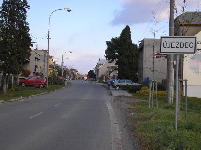 V místní části Újezdec se připravuje rozsáhlá investice, jejímž cílem je zlepšit dopravní podmínky a zvýšit bezpečnost obyvatel. Chystá se zde rozšíření komunikace, které si vyžádá i přemístění stávající čerpací stanice odpadních vod, jež již nevyhovuje současným požadavkům. „Bude proto vybudována nová moderní stanice, doplněná o nový kanalizační výtlak a propojovací gravitační potrubí, což zajistí spolehlivý provoz kanalizační sítě a ochranu životního prostředí,“ informoval náměstek primátora Vladimír Lichnovský.                               Číst dál...