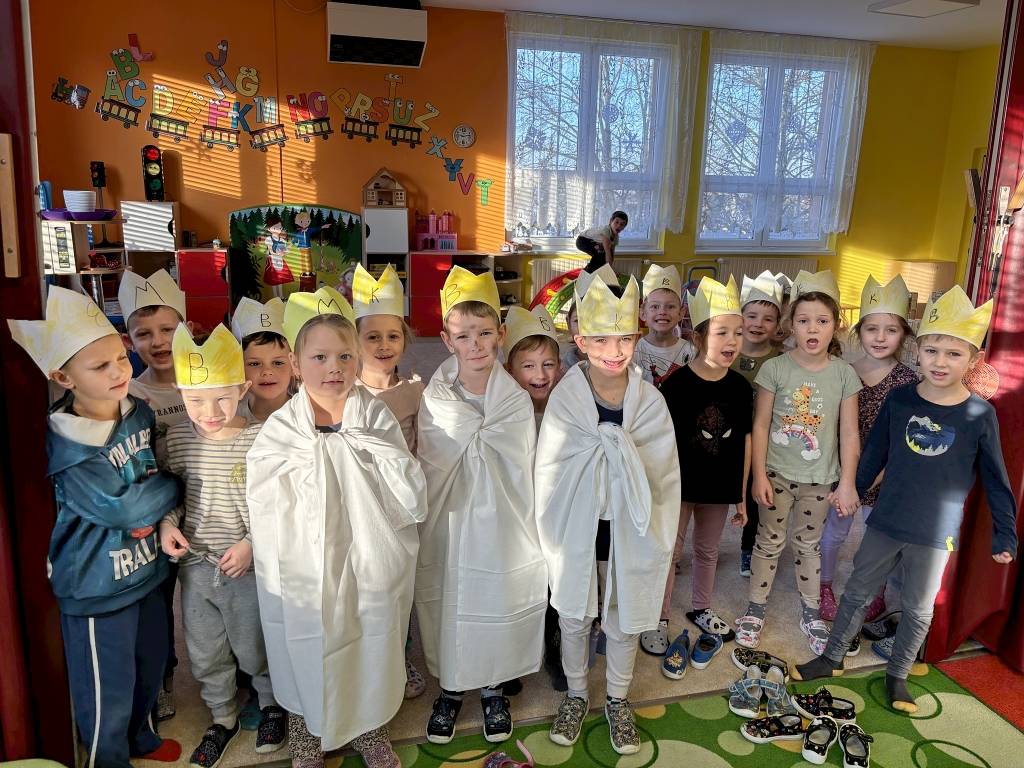 V naší mateřské škole jsme si připomněli svátek Tří králů.