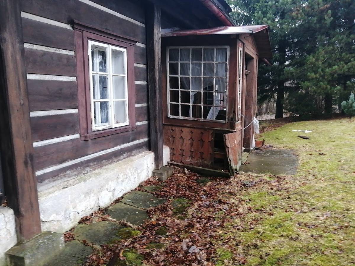 Dovolujeme si vás pozvat na prezentaci záměru REVITALIZACE OBJEKTU BÝVALÉ FARY v Sedloňově, která se uskuteční ve středu 14.1.2026 od 16.00 hodin v prostorách tělocvičny v budově OÚ. Prezentace vám představí možnost záchrany a budoucího využití dnes zchátralého objektu, kterému v současné době hrozí zkáza. Je připraveno i malé pohoštění. Všichni jste srdečně zváni.