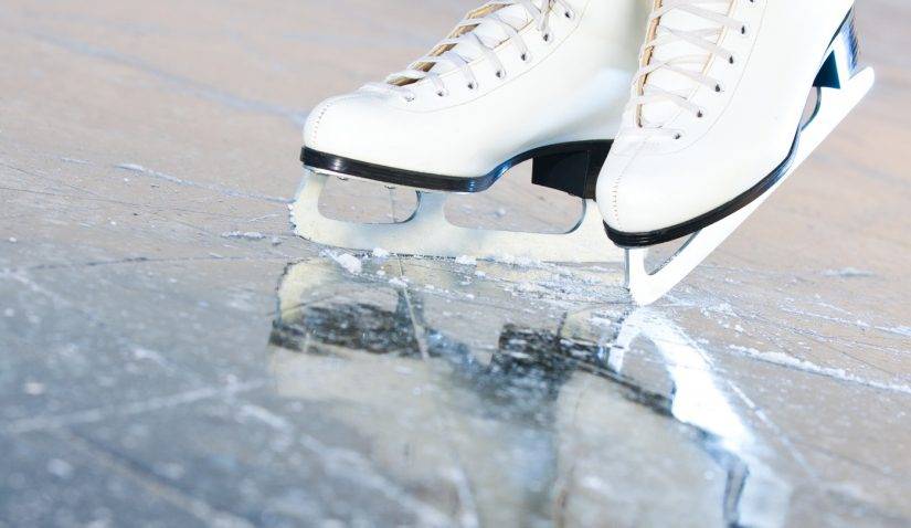 Hnúšťa, 12.1.2026 - Mesto rozširuje ponuku zimných športových aktivít pre obyvateľov aj návštevníkov. Ľadové klzisko za športovou halou je pre verejnosť otvorené od nedele 11. januára a k dispozícii je každý deň v čase od 10:00 do 20:00 hod.