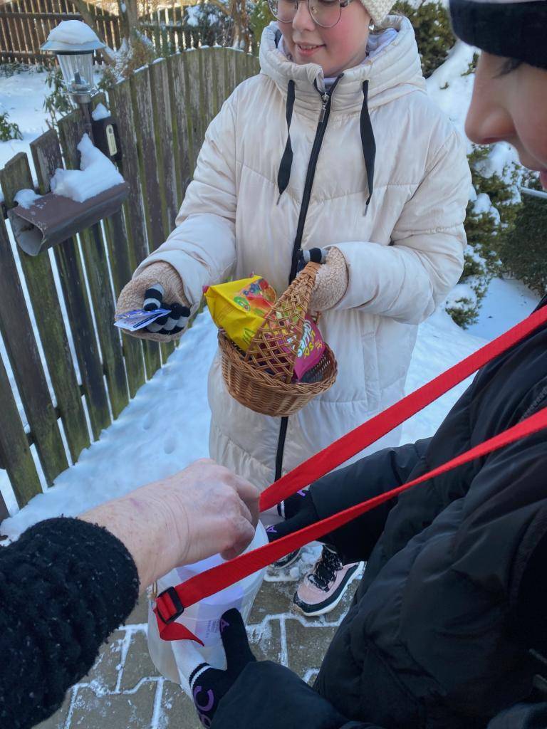 V neděli 11.1.2026 proběhla v naší obci Tříkrálová sbírka. Přispěli jste částkou ve výši 7.761,-Kč. Děkujeme Vám, všem dárcům, kteří jste otevřeli dveře svých domovů a přispěli potřebným. A hlavně děkujeme koledníkům za jejich ochotu, čas a nadšení.