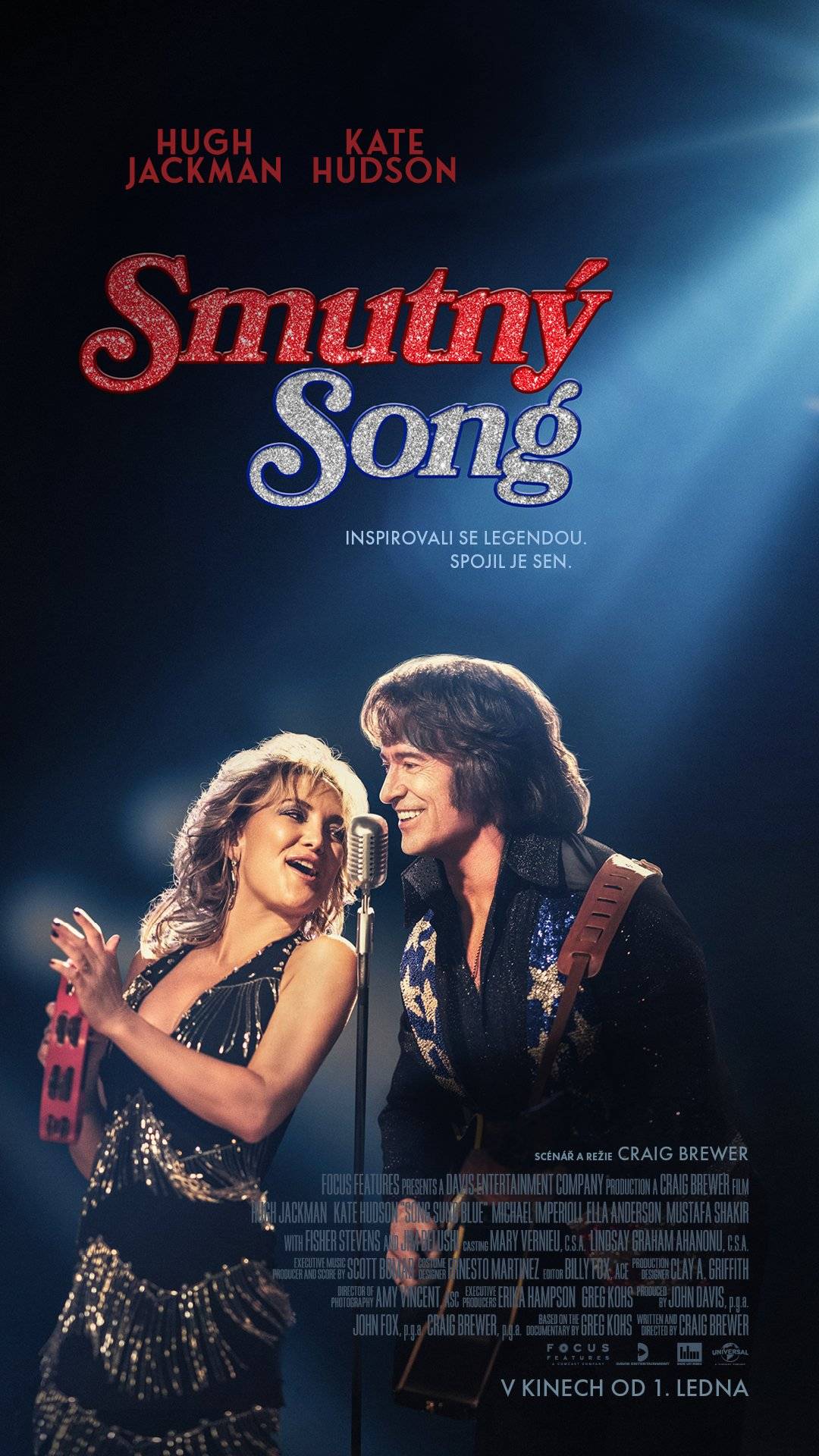 Divadlo Horní Počernice úterý 13. ledna v 19.30 hod. Hugh Jackman a Kate Hudson hrají, zpívají a žijí v životopisném filmu inspirovanému skutečnými osudy. O Kate Hudson se mluví jako o horké kandidátce na Oscara. Dva ztroskotanci, kterým toho život naložil víc, než dokázali unést. Pak našli jeden druhého, muziku Neila Diamonda, a to je postavilo na nohy. Mike Sardina se živí ztělesňováním mnohonásobně úspěšnějších interpretů a zpíváním jejich písniček na různých zábavných show. Stejným způsobem si snaží vydělávat životem neustále omlacovaná Claire. Když se ti dva potkají, je z toho láska jako trám, dosavadním trpkým zkušenostem navzdory. A jelikož jim to navzdory okolnostem začne v osobním životě dost dobře fungovat, rozhodnou se spojit i profesně. Založí kapelu, která hraje výhradně muziku slavného zpěváka Neila Diamonda, jehož „Sweet Caroline“ patří k písničkám z kategorie nesmrtelných. S Diamondovým repertoárem obrážejí štace po celé Americe a brzy se ocitnou na samém pokraji slávy. Jenže štěstěna je mrcha vrtkavá a dobře ví, že nejlíp se k zemi sráží ten, kdo je právě v rozletu. A tihle dva jsou, pokud jde o rány osudu, něco jako hromosvod. Výhodou člověka, který dopadl na dno, je však to, když se při vstávání může o někoho opřít. Jako Mike a Claire. Podle režiséra Craiga Brewera výsledné podobě filmu výrazně pomohla chemie, která se mezi protagonisty filmu vytvořila před kamerou i mimo ni. „Všichni jsme se naprosto shodli. Ti dva spolu hráli tak dokonale, jak jsme si to ani při ideálním scénáři neodvážili představit. Ještě jsem nezažil, aby tolik členů štábu při natáčení filmu stálo u monitoru a pozorovalo ten koncert,“ říká režisér, který věří, že diváci v kinech na tom budou stejně.