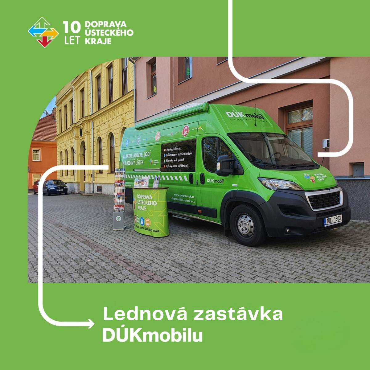 Ve středu14. ledna zavítá do Libochovic Mobilní dopravní kancelář DÚK. Vozidlo bude přistaveno od 9:30 do 13:30 hodin na náměstí 5. května, kde bude veřejnosti k dispozici pracovník Dopravního podniku Ústeckého kraje.  Tato mobilní kancelář nabízí občanům možnost pohodlně: - získat či prodloužit bezkontaktní dopravní kartu DÚK, - nabít elektronickou peněženku či zakoupit časové kupony, - vyřešit reklamace a dotazy k jízdnému a tarifům, - získat aktuální informace o spojích veřejné dopravy v kraji.  Služba je určena široké veřejnosti, včetně seniorů a osob se sníženou mobilitou, a je poskytována bez nutnosti návštěvy kamenné pobočky.