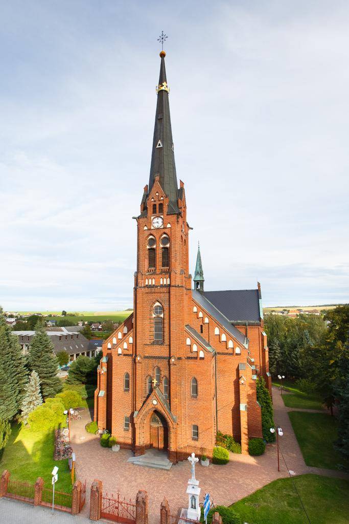 Dnes, 10.1., mše svatá s nedělní palatností a zítra, 11.1., nedělní mše budou slouženy.  Od 12. - 15.1. mše slouženy z důvodu nemoci nebudou.