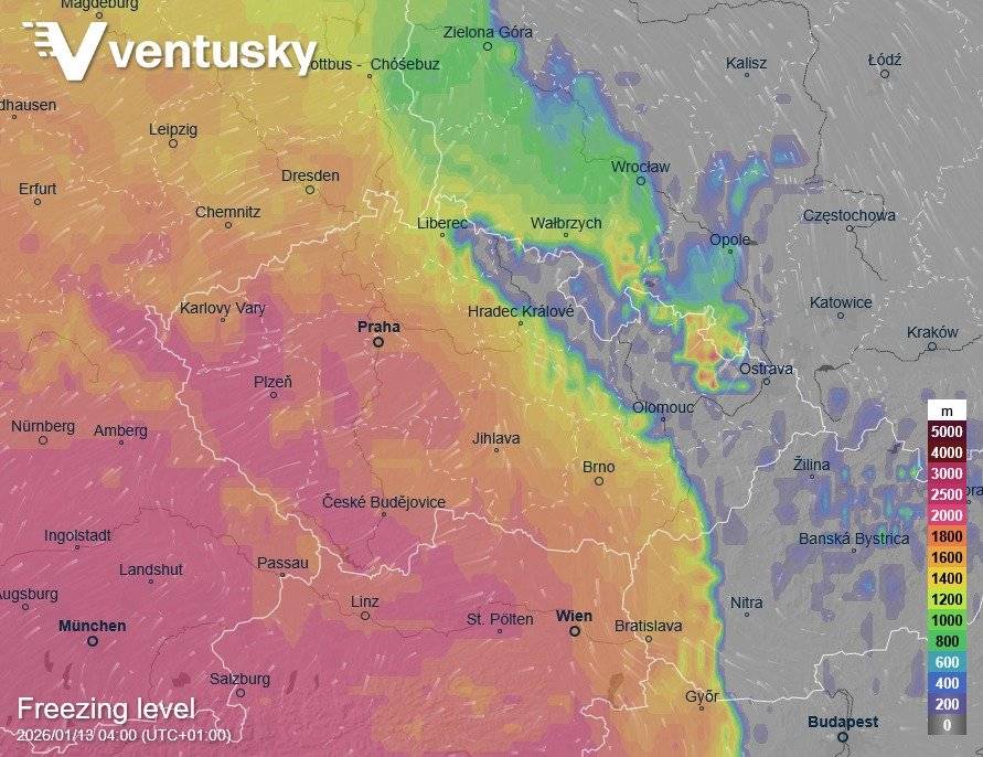 Hrozí silná až velmi silná ledovka ❄️🧊 a s ní i velké komplikace v dopravě, místy až kalamitní stav. Déšť bude namrzat na prochladlých površích při teplotách pod nulou.  👉 Pokud můžete, zvažte odložení cest 🚗 Řidiči i 🚶♀️ chodci buďte maximálně opatrní  👷♂️ Technická četa města je v pohotovosti a dělá maximum pro udržení chodníků a komunikací schůdných a sjízdných. Ne vždy je ale možné vše zvládnout na 100 % – děkujeme za pochopení 🙏  📞 Víte o akutním problému způsobeném počasím? Dejte nám vědět na 326 214 030, info@bakovnj.cz nebo přes web města: https://www.bakovnj.cz/cs/zivot-ve-meste/nahlaseni-zavady-ve-meste.html ➡️ Podněty budeme postupně řešit.