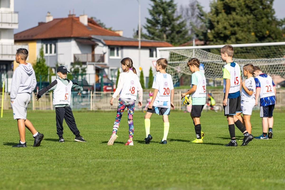 Mesto Svit v spolupráci s Komisiou školstva, kultúry, športu, mládeže, regionálneho rozvoja a mediálnej na základe toho vyhlasuje Výzvy na predkladanie mestských projektov.
