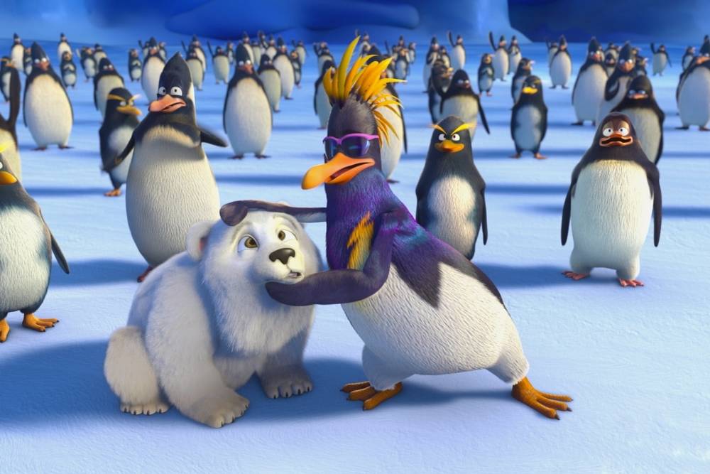 Co může dělat malé kuřátko na jižním pólu? Hlavně se snažit nezmrznout! Když se na slepičí farmě jednoho dne objeví neobvyklí návštěvníci - trojice tučňáků a malé lední ...