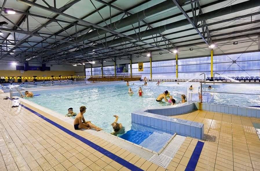 Předáváme informaci – bazén Agua Centrum Nowa Ruda Słupiec je aktuálně z důvodu rekonstrukce uzavřen. Zdroj: webové stránky ZDE.