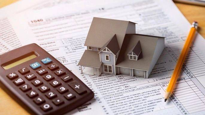 Upozorňujeme občanov – vlastníkov nehnuteľností, u ktorých došlo v priebehu roka 2025 k akejkoľvek zmene vlastníckych vzťahov, ktoré ovplyvňujú správne určenie dane, že sú povinní podať daňové priznanie najneskôr do 31. januára 2026 a zároveň predložiť potrebné doklady na obecný úrad.