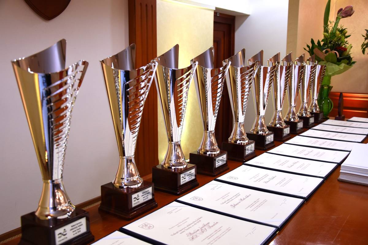 Mesto Trenčín pokračuje v tradícii oceňovania najúspešnejších športovkýň a športovcov za uplynulý kalendárny rok. Svoje nominácie na ocenenie Športovec mesta Trenčín 2025 môžete posielať do 3. marca 2026. Slávnostné vyhlásenie mien ocenených je naplánované na 31. marca 2026. Navrhnúť nominovaného do ktorejkoľvek kategórie môže každý občan mesta Trenčín, každý športový klub pôsobiaci na území mesta Trenčín, každá [...]Čítať viac...