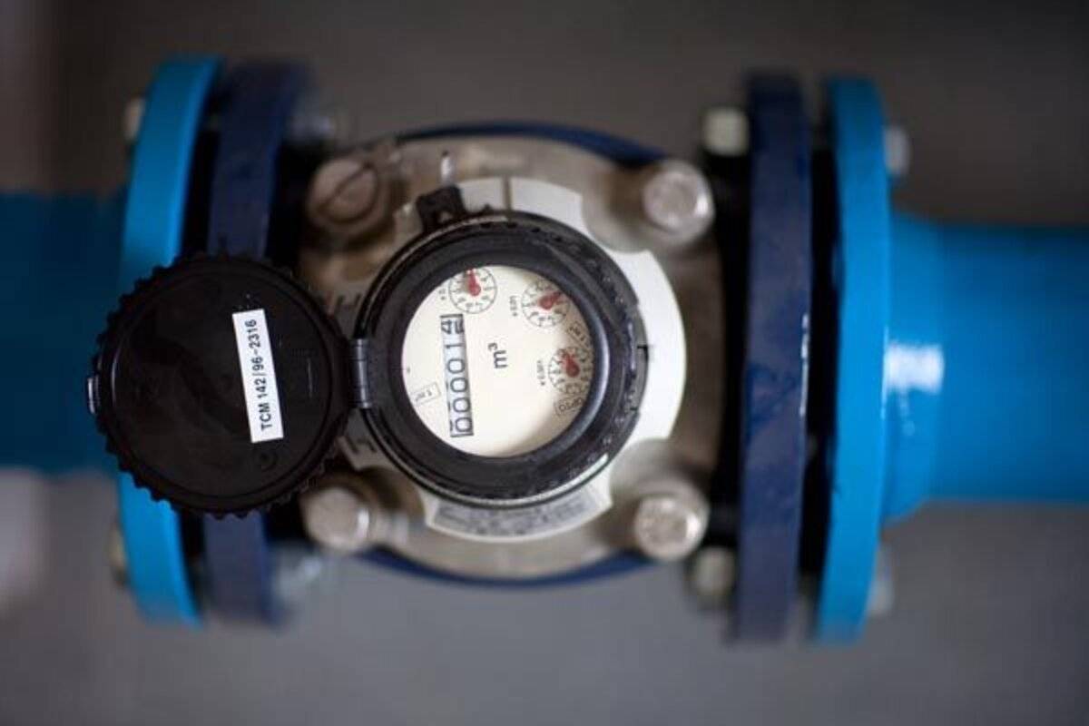 Upozorňujeme občany, že od dnešního dne, tzn. 14.1.2026 až do konce ledna 2026, budou pracovníci Vak Břeclav provádět výměny domovních vodoměrů u vybraných domácností.