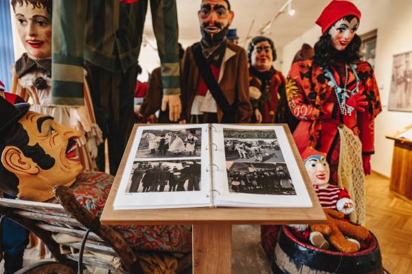 Muzeum milevských maškar v Milevsku zaznamenalo v roce 2025 nejvyšší návštěvnost od roku 2019 – celkem k nám přišlo 4 484 návštěvníků.