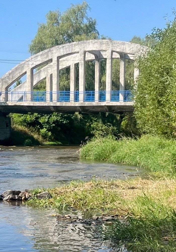 Vážení občané, od 19. 1. 2026 budou zahájeny stavební práce na opravě koryta řeky Opavy v úseku od obloukového mostu po Milotický most. Opravu povodňových škod v obci Nové Heřminovy provádí firma Lesostavby Frýdek-Místek, a. s. Práce mohou dočasně přinést omezení a zvýšený ruch v okolí stavby. Děkujeme Vám za trpělivost 💕, pochopení 💕a vstřícnost 💕 🙏 – věříme, že výsledek přispěje k větší bezpečnosti i lepšímu vzhledu našeho okolí 🌈😊
