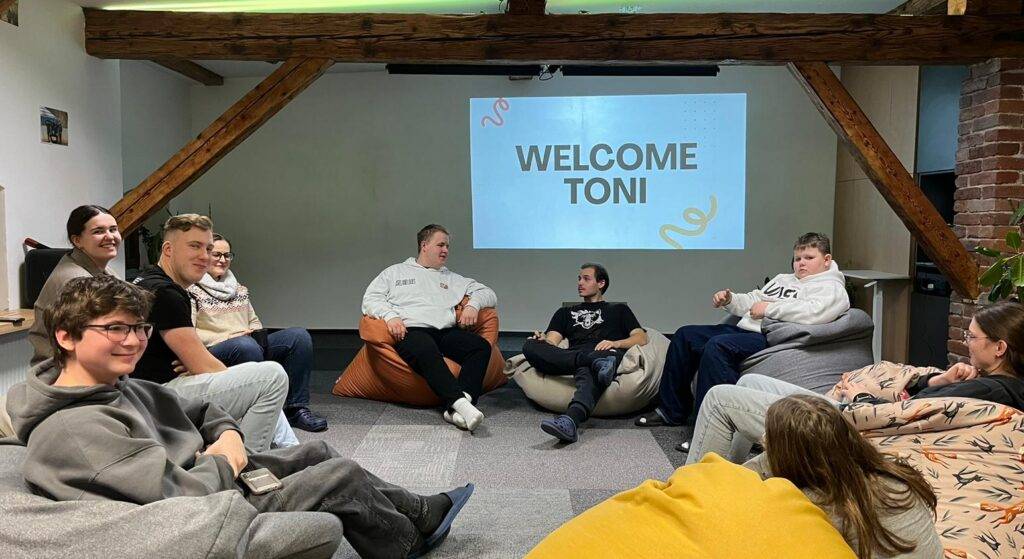 Do Face Clubu nedávno prišiel nový zahraničný dobrovoľník Toni z programu European Solidarity Corps. Najbližšie mesiace ho budete môcť stretnúť priamo v klube aj na našich aktivitách. Aby ste ho...