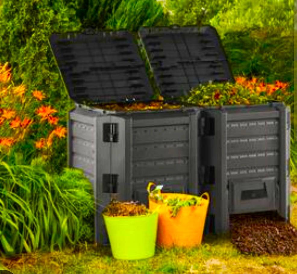 Vážení spoluobčania,  na začiatku nového roka sme pre vás pripravili užitočný darček, ktorý poteší nielen vás, ale aj našu prírodu. S cieľom podporiť ekologické spracovanie bioodpadu a skrášliť naše záhrady vám prinášame záhradný kompostér s objemom 320 litrov.