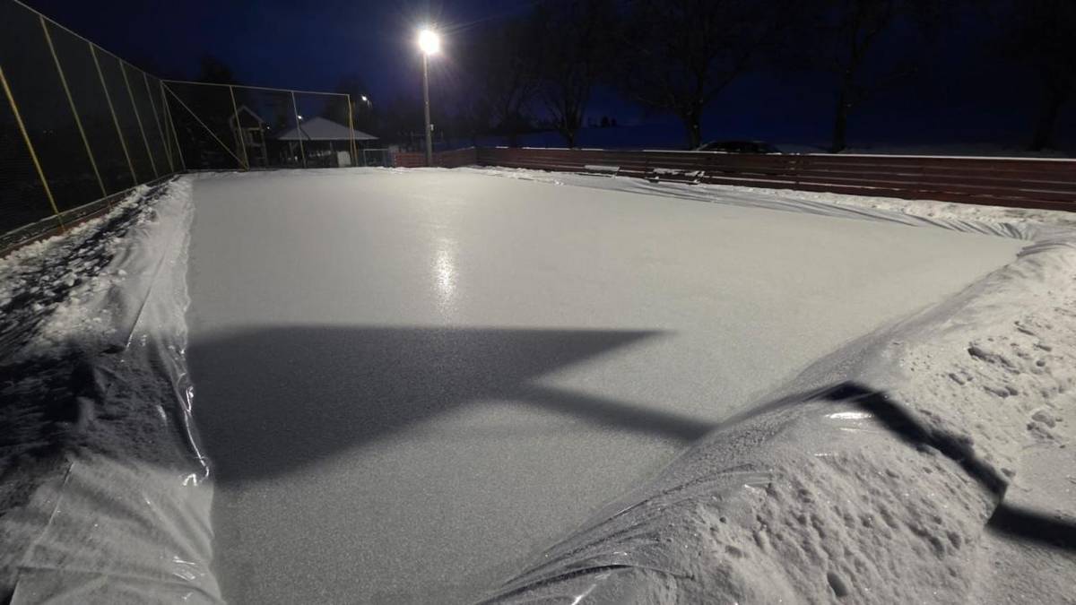 Ledová plocha v Lesních Albrechticích