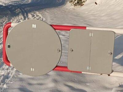 Množí se nejasnosti okolo dopravních značek na cyklostezce. Proto bychom rádi uvedli vše na pravou míru, aby měli všichni návštěvníci jasno.