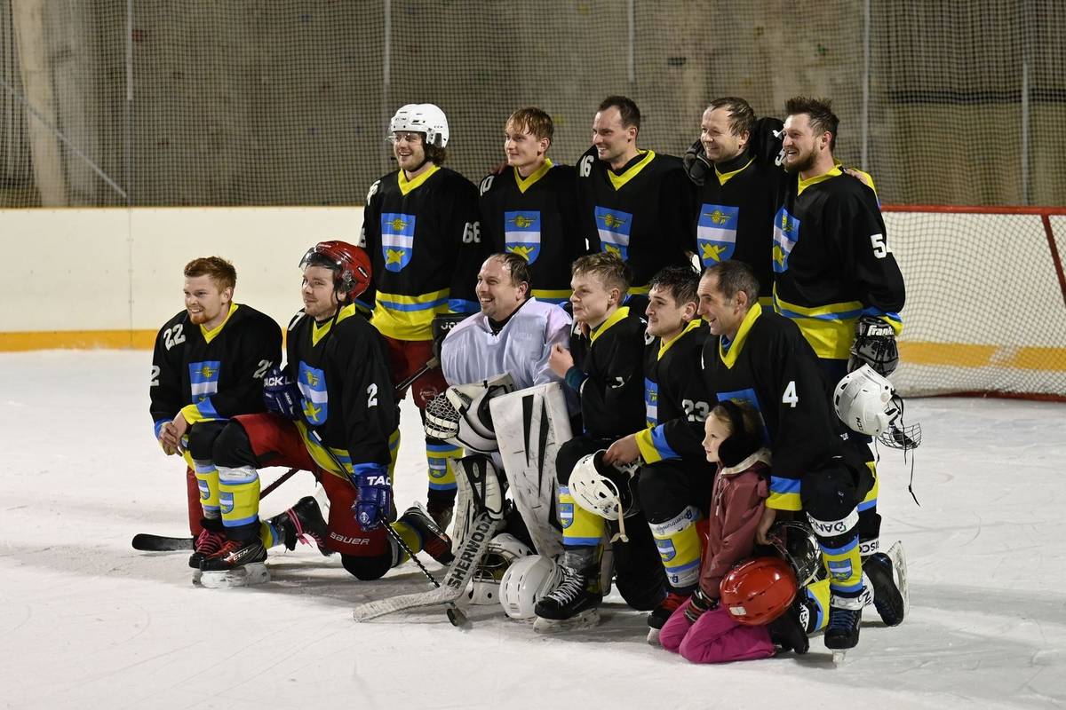 Ve středu 21. února od 20:00 se utká v semifinále OHL hokejový tým Mokrovous s týmem Mžan. Přijďte podpořit naše hokejisty.
