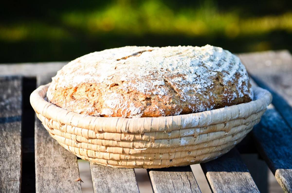 Pojízdná prodejna přijede poprvé v PÁTEK 30.1.2026, poté   plánována frekvence provozu jednou týdně - každý pátek.  Do budoucna nový majitel bude mít snahu obnovit provoz pojízdné prodejny v rozsahu jako v roce 2025.  Časy:   Putim -obecní úřad 8:10-8:15  Putim -za nádražím 8:20-8:30