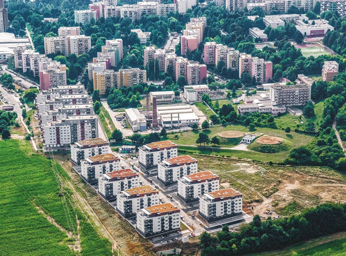 Termín na podanie daňového priznania k dani z nehnuteľností je v tomto roku do 2. februára 2026 so stavom k 1. januáru 2026. Týka sa to vás, ktorí ste v roku 2025 predali, kúpili, darovali, dedili nehnuteľnosť, alebo vám bolo vydané stavebné či kolaudačné rozhodnutie. K podaniu odporúčame predložiť doklady, preukazujúce konkrétne skutočnosti, napríklad rozhodnutie o povolení vkladu, [...]Čítať viac...