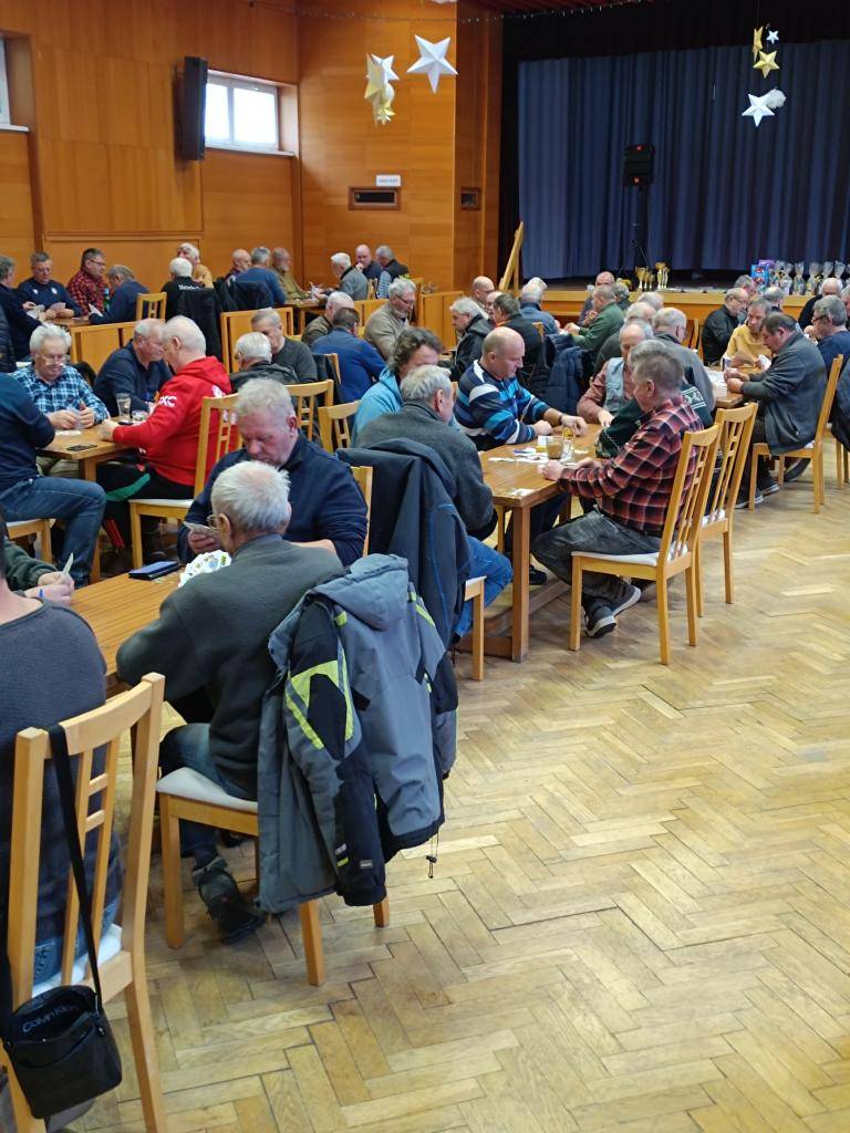 Dňa 17.1.2026 prebehol v miestnom KD už 10. ročník mariášového turnaja o pohár starostu obce Ružindol za účasti 102 hráčov.  Za úspešný priebeh turnaja patrí vďaka všetkým - hráčom starostovi, organizátorom, obsluhe v bufete a v kuchyni,