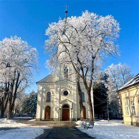 Zima v našom meste naplno čarovala a mesto zahalila do rozprávkovej zimnej atmosféry. Pozrite si, ako si zima podmanila Martin.