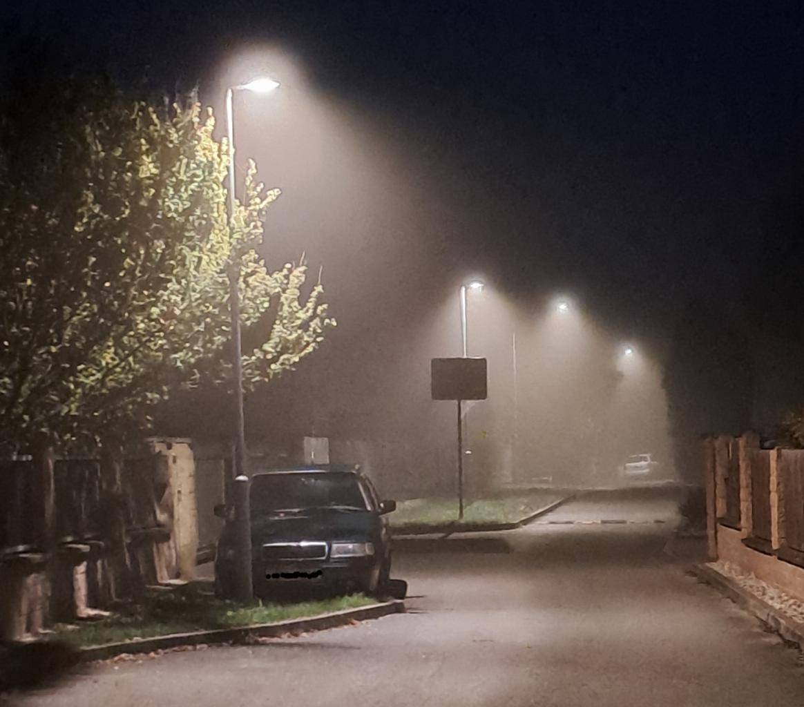 V rámci programu a stabilizace venkova 2025 Plzeňského kraje jsme provedli instalaci LED světelných zdrojů do svítidel veřejného osvětlení v Dolní Lukavici a Lišicích.