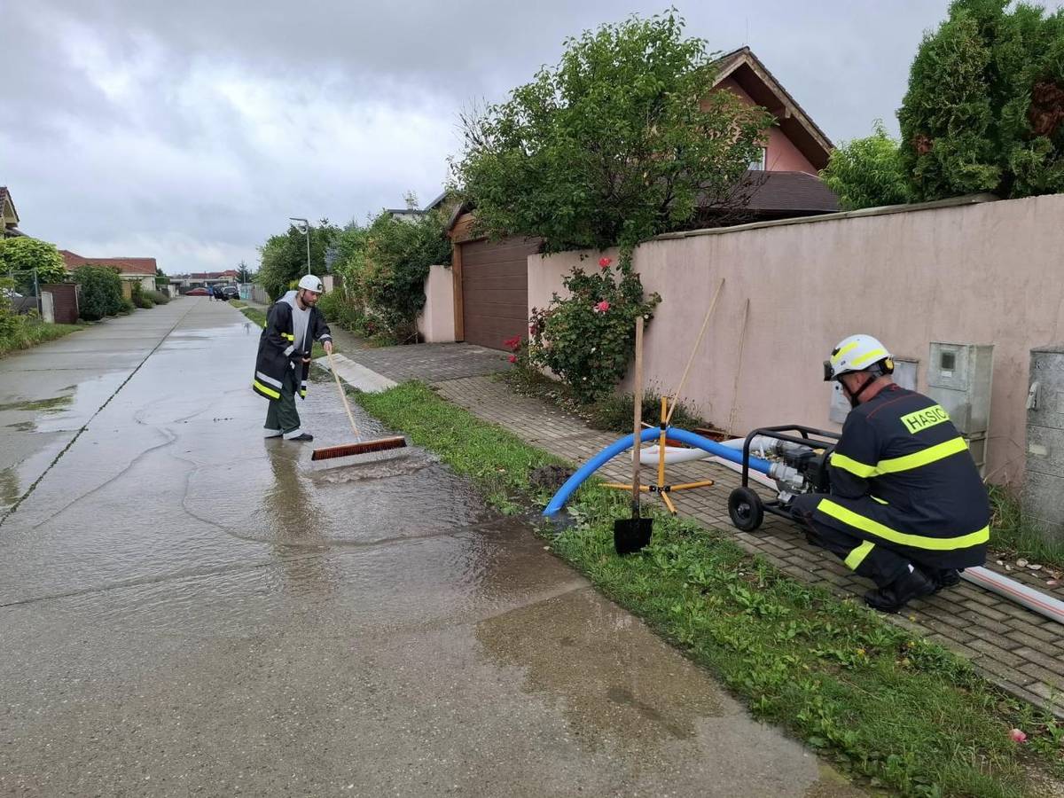 Podporte dobrovoľný hasičský zbor v Oľdzi svojimi 2 percentami dane z príjmu. Darované prostriedky budú využité na nácvik a materiál slúžiaci dobrovoľným hasičom, ktorý tvoria základ ďalšieho rozvoja a fungovania a taktiež na zlepšenie materiálno technického zabezpečenia nášho zboru.