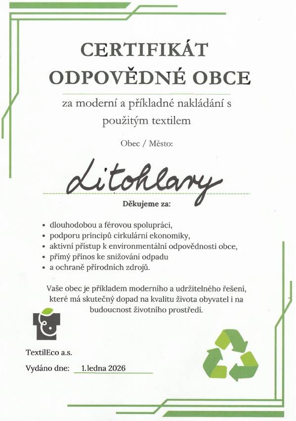 Obec byla oceněna certifikátem odpovědné obce za moderní a příkladné nakládání s použitým textilem.