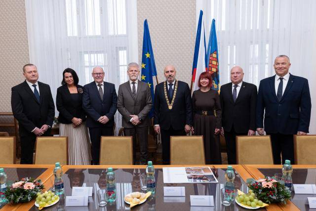 V pátek 23. ledna 2026 navštívil Petr Pavel město Prostějov. Návštěva se uskutečnila v rámci druhého dne oficiální cesty prezidenta republiky po Olomouckém kraji.                               Číst dál...