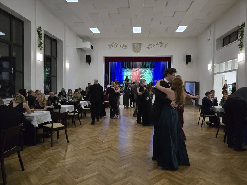 Dne 10. ledna 2026 se v nově zrekonstruované budově sokolovny uskutečnil 1.OBECNÍ PLES.