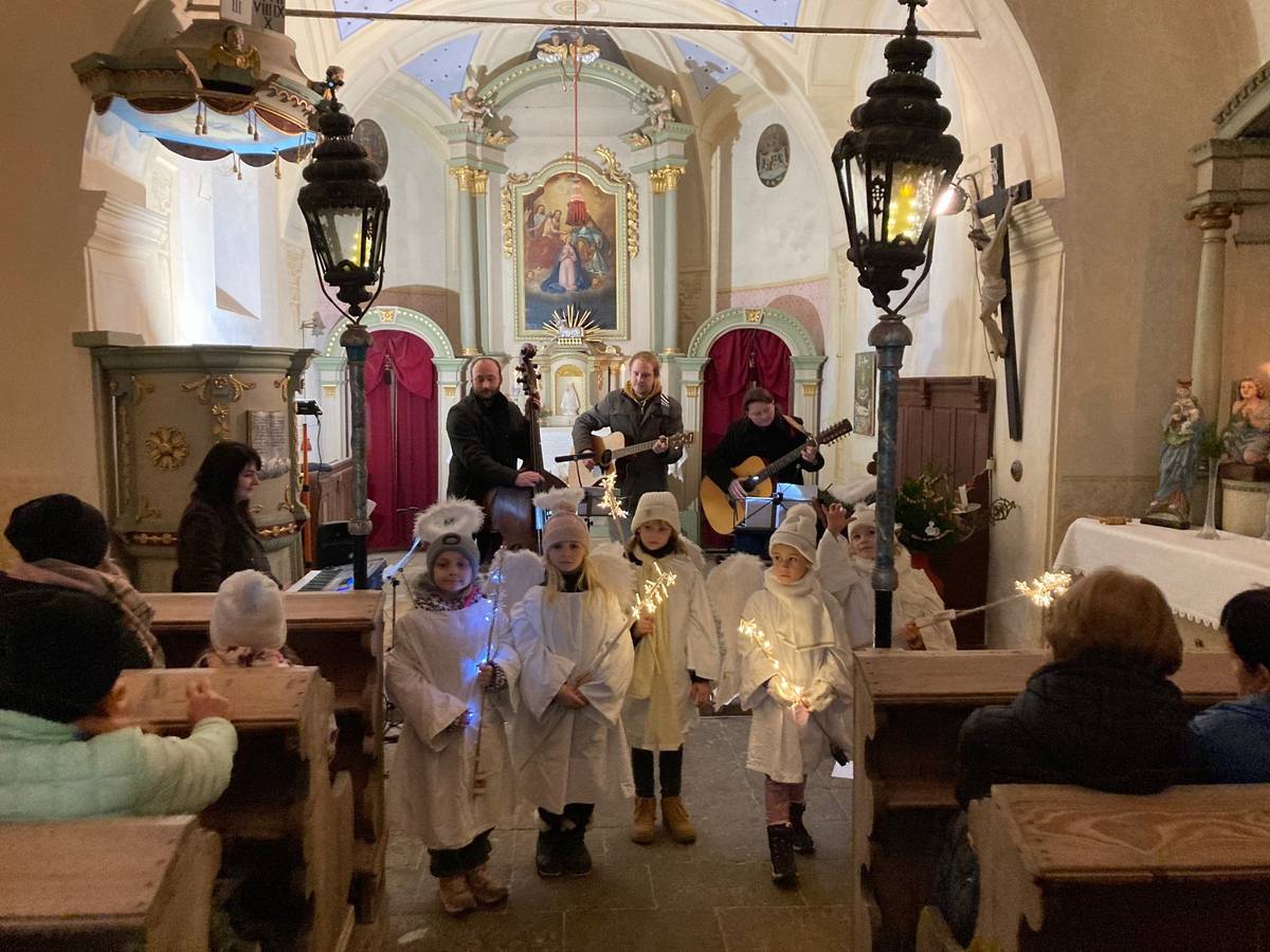 Dobrý den, právě vyšlo nové číslo Hrušovského listu, které je přílohou této zprávy. Přečtete si v něm o prosincových akcích a také o tom, co plánujeme. Obec Hrušová