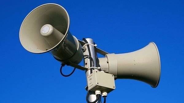 Vodotechnické služby Počátky žádají spoluobčany o kontrolu svých vodovodních přípojek a vodoměrů z důvodu možného úniku vody. V případě zjištění závady, sníženého tlaku vody, nebo jiných neobvyklostí prosíme o kontaktování.   Sdružení kominíků a topenářů bude provádět v úterý 3. února požadované kontroly a čištění komínů pro plyn i tuhá paliva dle zákonu č. 34/2016 Sb. za následující ceny: čištění komínů za 550 Kč a revize kotlů na tuhá paliva za 1 300 Kč. Dále nabízí levné vložkování a frézování komínů, výchozí je kolaudační revize. Zájemci se mohou objednat telefonicky na telefonním čísle: 608 748 989.   Hornocerekvické farnosti Vás srdečně zvou 6. února 2026 na Farní ples, který se bude konat v kulturním domě ve Veselé od 20 hodin. Hraje kapela Memento ze Sušice. Rezervace vstupenek je možná u Lenky Markové na tel č. 728 436 818. Vstupné 200,- Kč.