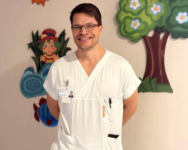 Lékaři Dětského oddělení Nemocnice AGEL Prostějov upozorňují, že alergie na bílkovinu kravského mléka patří mezi časté příčiny zažívacích obtíží v prvních měsících života. Bolesti bříška, koliky, změny charakteru a počtu stolic, zvýšené ublinkávání, neprospívání. I takto se u kojenců může projevit alergie na bílkovinu kravského mléka, která patří mezi časté příčiny zažívacích obtíží v prvních měsících života. Potíže mohou dítě i jeho rodinu výrazně zatěžovat.                               Číst dál...