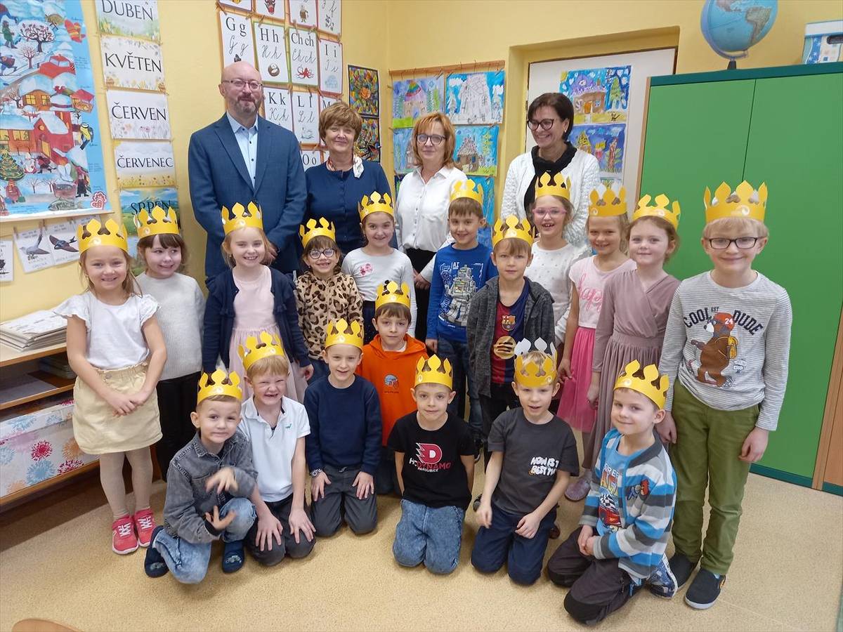 Tradiční návštěva vedení města a blahopřání prvňáčkům k jejich prvnímu vysvědčení proběhlo ve čtvrtek 29. ledna 2026.  Starosta města Jaroslav Martinů navštívil tento rok první třídy ZŠ Na Lukách a místostarosta Libor Jelínek Masarykovu ZŠ. Děti dostaly na památku od našeho města pastelky a kvízový sešit o ...