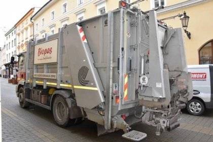 Na základě požadavku Biopasu Kroměříž žádáme občany, aby  popelnice měli v den vývozu vždy nachystané již v 6 hodin ráno u krajnice vozovky.